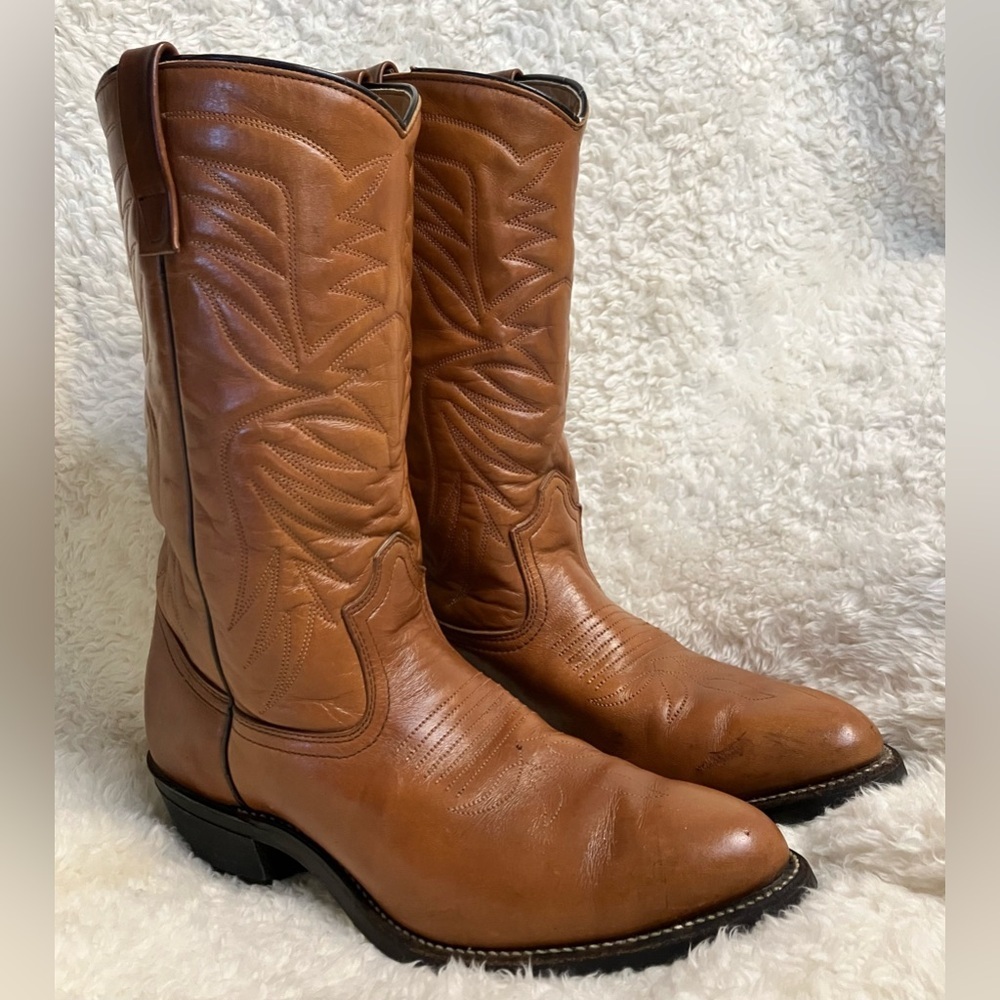 Vintage Honey Tan Leather Heeled Western Boots with Vibram Soles